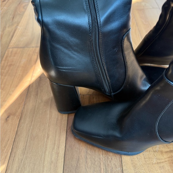 Over-the-Knee Black Block Heel Boots for Women - Picture 4 of 8